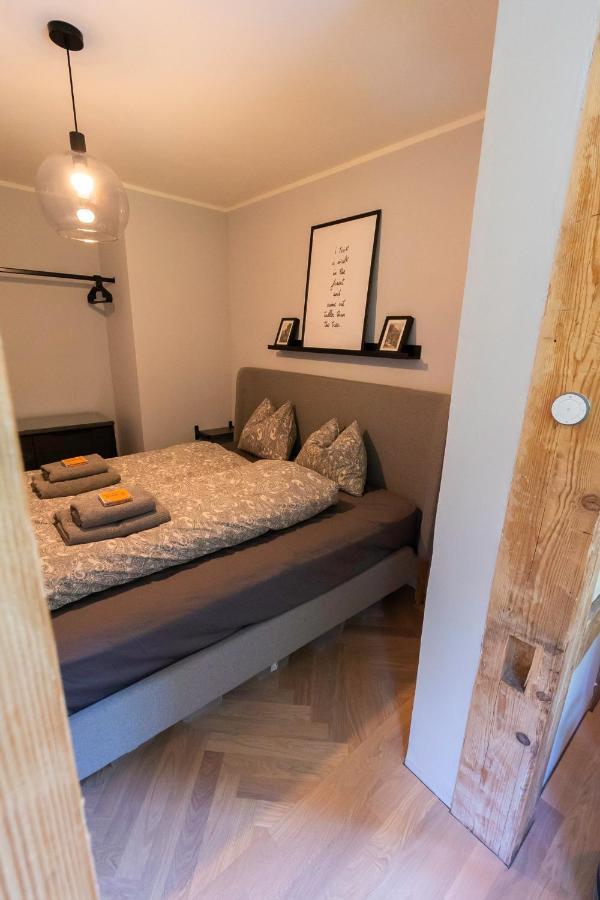Apartment In Historischer Villa Mit Parkplatz Grünau im Almtal 外观 照片